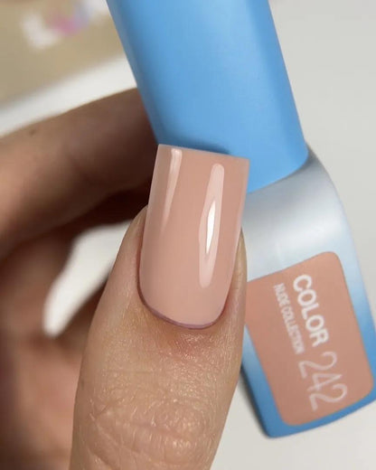 Vernis semi-permanent Color №242 hautement pigmenté TPO FREE