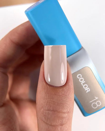 LUNAmoon Color Gel Polish №18 Vernis Semi-Permanent