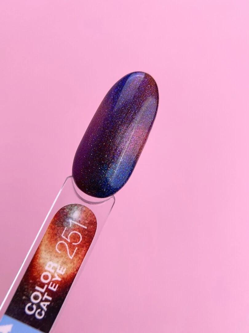 Vernis semi-permanent Cat Eye Color №251 effet œil de chat vitrail TPO FREE