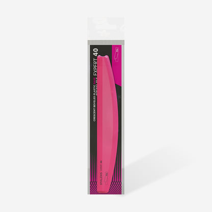 Lime de base plastique demi-lune biseautée STALEKS PRO EXPERT 40 compatible avec abrasifs interchangeables pour manucure et pédicure professionnelles.