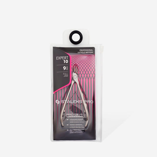 Pince à cuticules professionnelle STALEKS PRO EXPERT 10 NE-10-9 avec lames de 9 mm en acier inoxydable pour manucure et pédicure professionnelles.