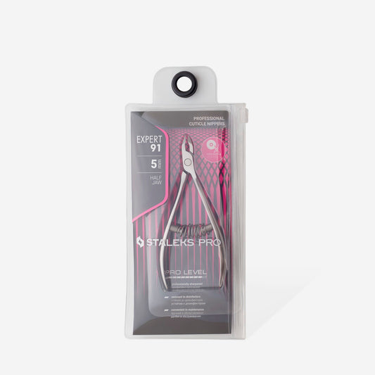 Pince à cuticules professionnelle STALEKS PRO EXPERT 91 NE-91-5 avec lames de 5 mm en acier inoxydable pour manucure et pédicure professionnelles.