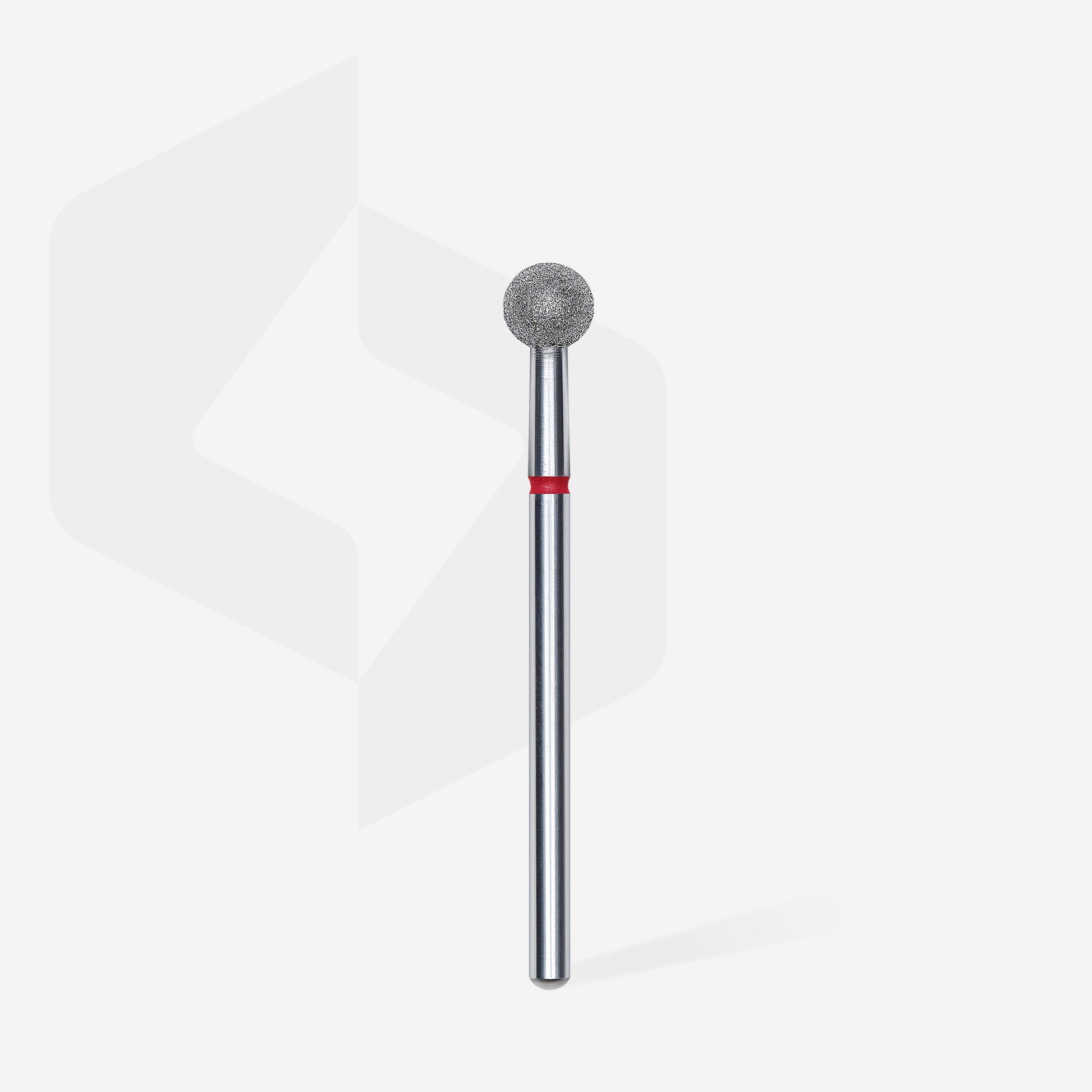 Fraise diamantée boule STALEKS PRO EXPERT FA01R050 diamètre 5 mm avec abrasivité fine rouge pour le travail professionnel de la cuticule et des soins de pédicure.